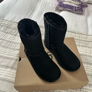 UGG Black Short Shearling-Lined Suede Boots